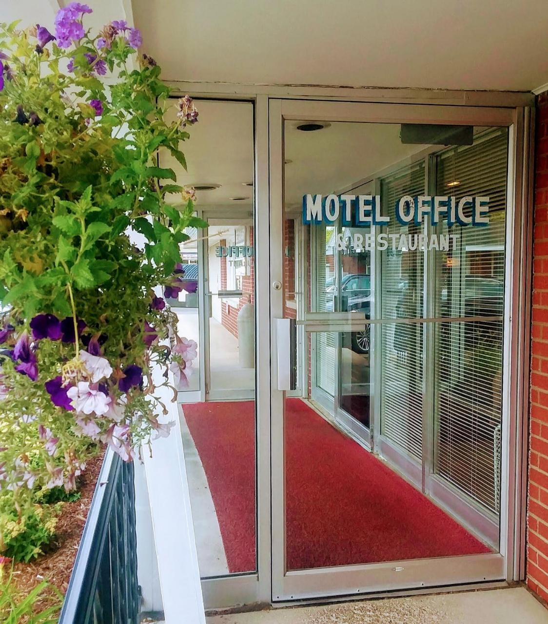 Bay Motel Green Bay Buitenkant foto